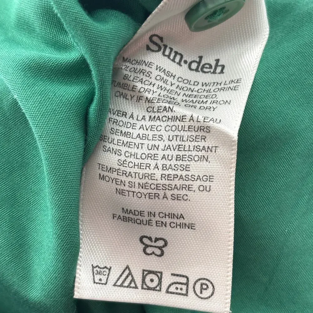 Aritzia Sun-deh Nature Green Cotton Future Button Down Top